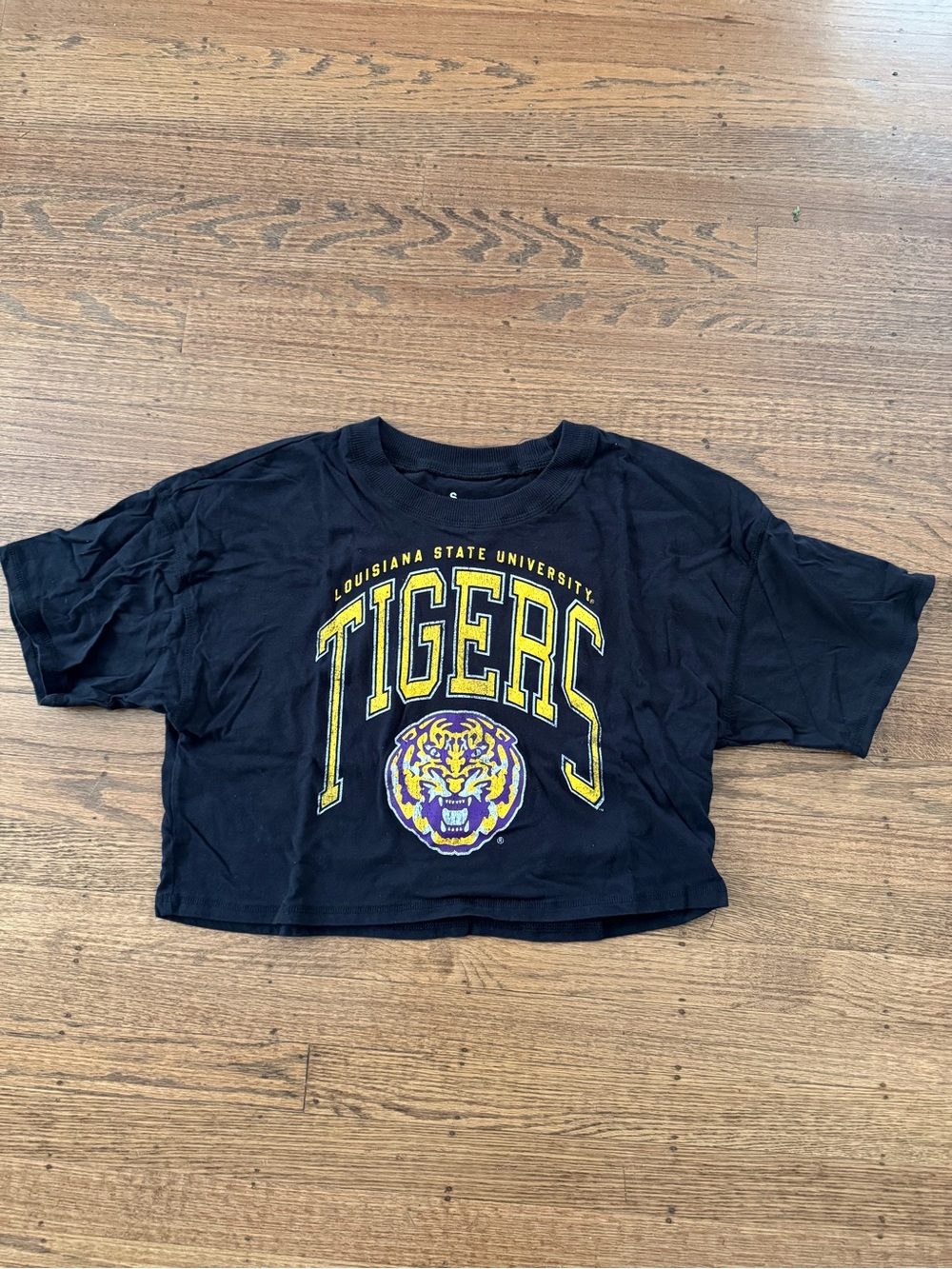 Black LSU Tigers Graphic Crop Tee